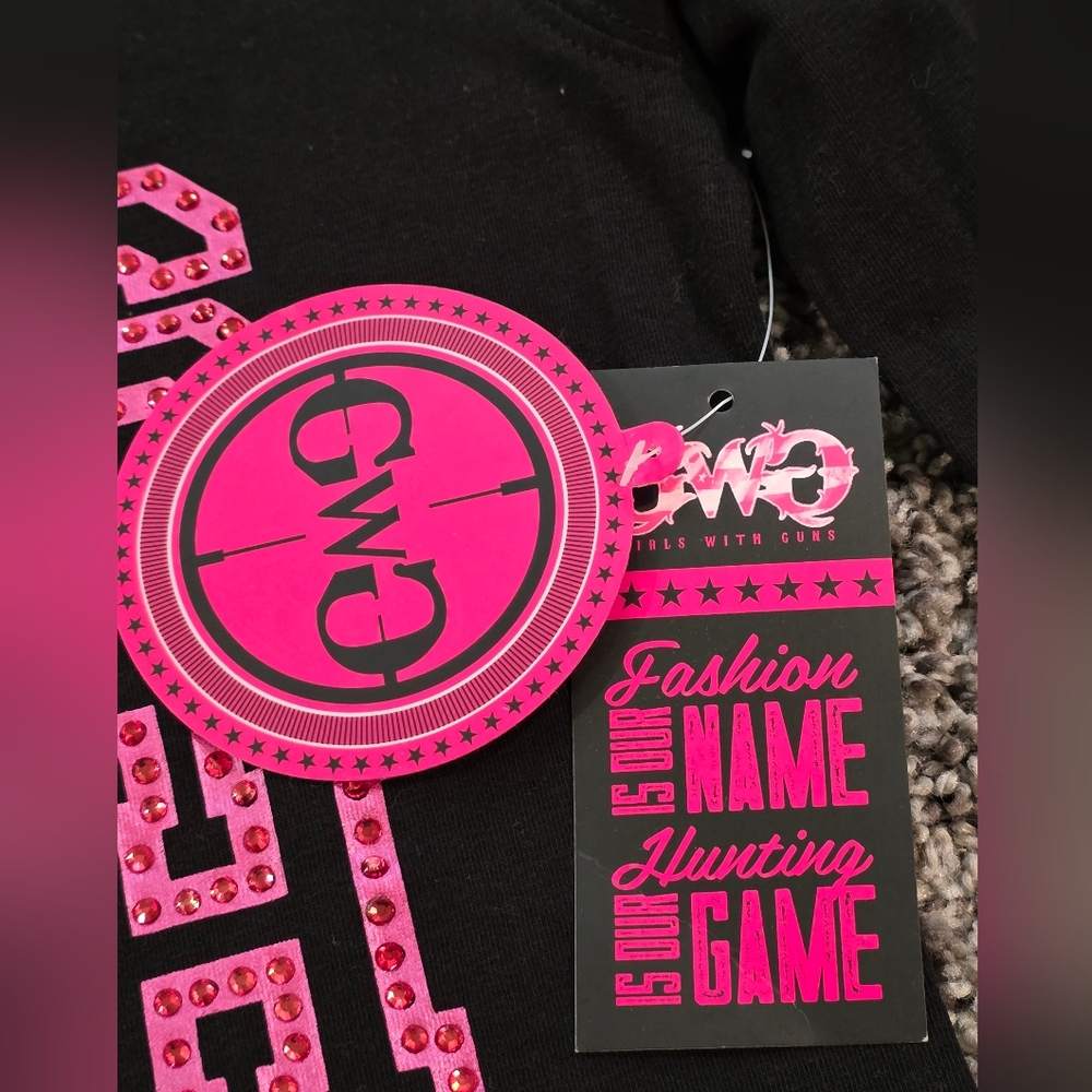 Girls With Guns- GWG- Rhinestone Long Sleeve T- Size Medium - Picture 4 of 7